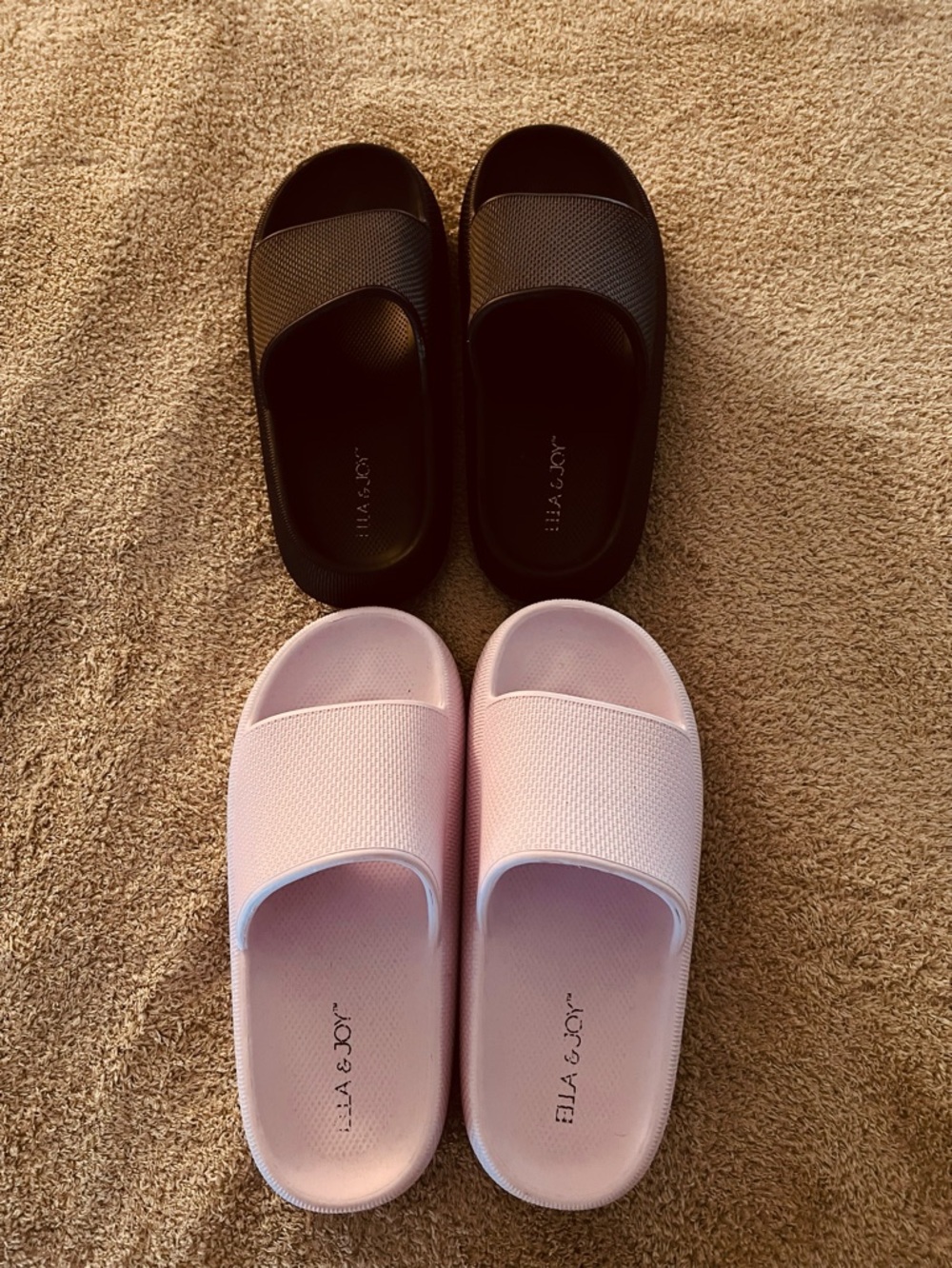 Set of 2 Ella & Joy Sandals size 38